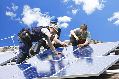 sistema fotovoltaico em indústria