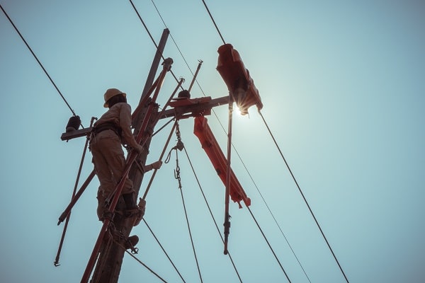 quedas repentinas de energia e sistema de energia solar